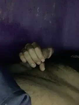 Snapshot of hotman29 chatting on February 8, 2026, 11:24 pm hotman29 online show from February 8, 2026, 11:24 pm