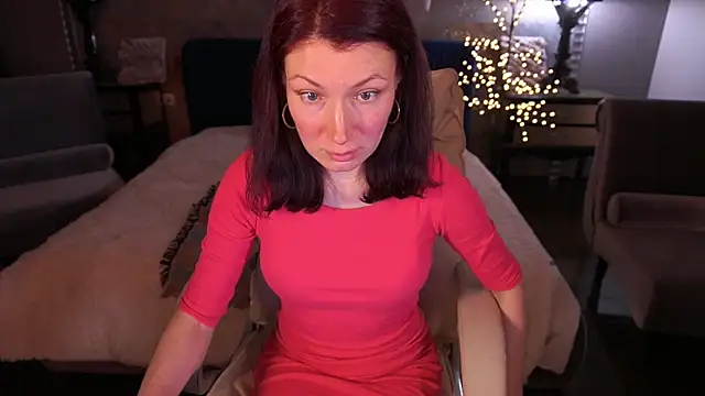 Snapshot of AmiraGoldd chatting on April 9, 2026, 8:59 pm AmiraGoldd online show from April 9, 2026, 8:59 pm