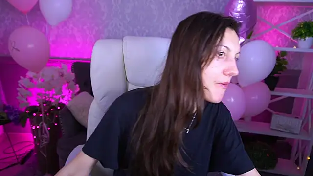 Snapshot of ZafiraMoonn chatting on February 20, 2026, 2:08 pm ZafiraMoonn online show from February 20, 2026, 2:08 pm