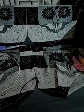 fuckgirl143143 online show from December 16, 2025, 10:47 pm