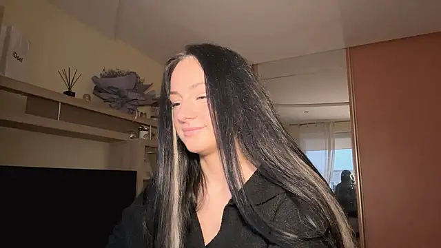 Snapshot of messystasy chatting on November 9, 2025, 1:37 pm messystasy online show from November 9, 2025, 1:37 pm