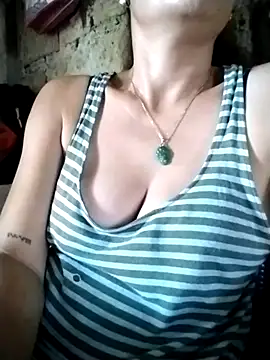 Sassy-jann online show from November 28, 2025, 12:00 am