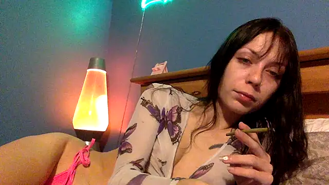 Snapshot of kittenkisses3 chatting on November 4, 2025, 2:37 am kittenkisses3 online show from November 4, 2025, 2:37 am