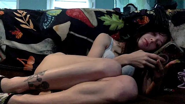 Snapshot of kittenkisses3 chatting on November 4, 2025, 2:43 pm kittenkisses3 online show from November 4, 2025, 2:43 pm