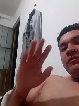 Roman Valor online show from November 3, 2025, 3:23 am