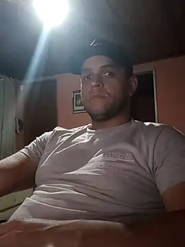 Snapshot of TaurusMu chatting on November 3, 2025, 4:07 am TaurusMu online show from November 3, 2025, 4:07 am