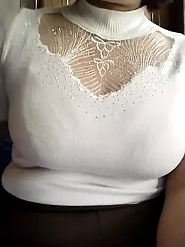 Snapshot of BeyeuCii99 chatting on November 23, 2025, 6:01 am BeyeuCii99 online show from November 23, 2025, 6:01 am