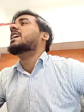 naughtyboyjii online show from November 19, 2025, 4:56 am