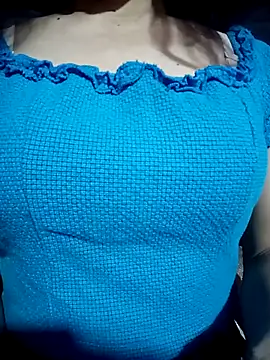 LenaLy2k online show from November 23, 2025, 12:37 pm