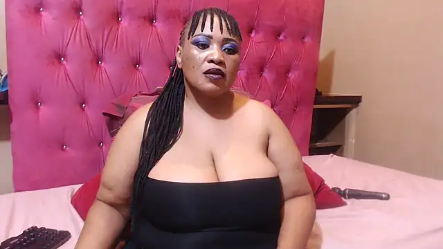Snapshot of HUGE_BUSTY_EBONY chatting on March 22, 2026, 7:26 pm HUGE BUSTY EBONY online show from March 22, 2026, 7:26 pm