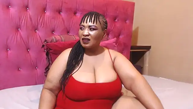 Snapshot of HUGE_BUSTY_EBONY chatting on March 29, 2026, 6:53 pm HUGE BUSTY EBONY online show from March 29, 2026, 6:53 pm