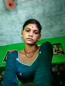 Snapshot of Jooli_cuty chatting on May 16, 2026, 1:37 am Jooli cuty online show from May 16, 2026, 1:37 am