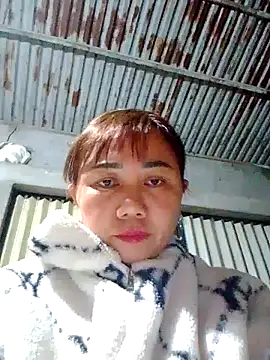 Snapshot of be-yeu chatting on November 3, 2025, 11:25 am be-yeu online show from November 3, 2025, 11:25 am