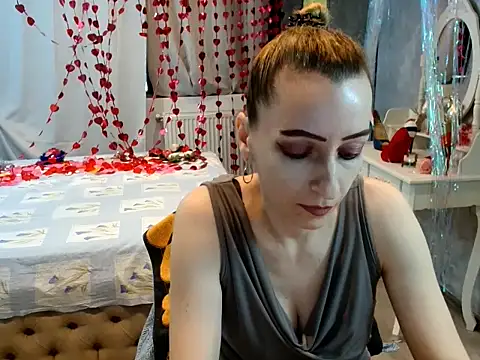 Snapshot of AnneDevrim chatting on February 3, 2026, 6:51 am AnneDevrim online show from February 3, 2026, 6:51 am