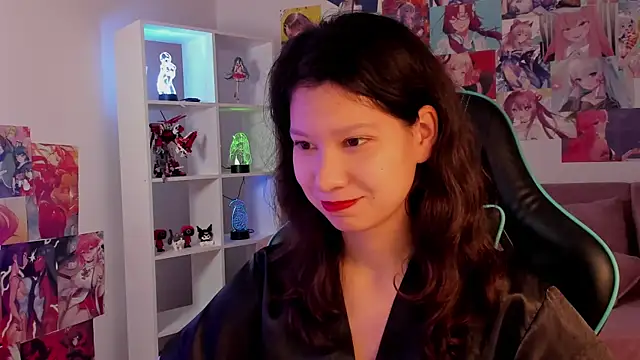 SaraDenars online show from November 19, 2025, 5:18 am