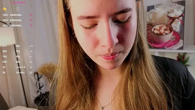 Snapshot of MowasaBritten chatting on April 13, 2026, 4:44 pm MowasaBritten online show from April 13, 2026, 4:44 pm