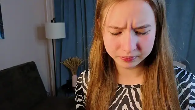 MowasaBritten online show from December 18, 2025, 3:27 pm