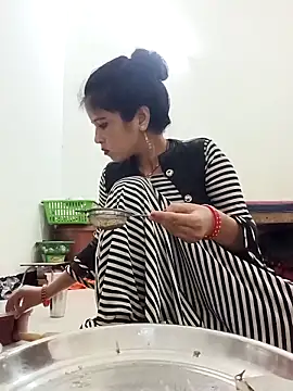 Snapshot of Sanjna_babby chatting on April 11, 2026, 11:14 am Sanjna babby online show from April 11, 2026, 11:14 am