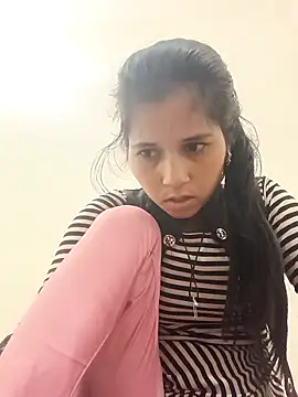 Snapshot of Sanjna_babby chatting on February 14, 2026, 4:40 pm Sanjna babby online show from February 14, 2026, 4:40 pm