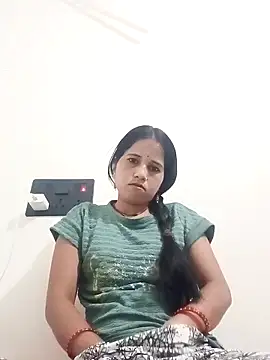 Snapshot of Sanjna_babby chatting on April 9, 2026, 1:28 pm Sanjna babby online show from April 9, 2026, 1:28 pm