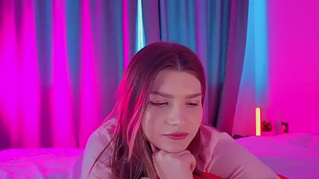 Snapshot of WilmaJohnson chatting on February 18, 2026, 7:28 am WilmaJohnson online show from February 18, 2026, 7:28 am