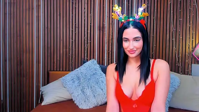 Snapshot of CamillaParis25 chatting on December 5, 2025, 6:06 pm CamillaParis25 online show from December 5, 2025, 6:06 pm