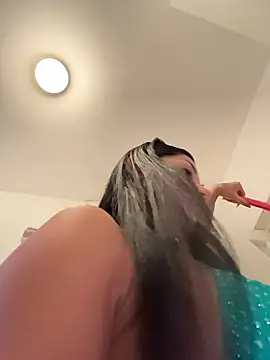 VickyM99 online show from November 8, 2025, 6:06 am