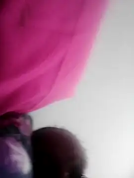SEXIEBOOTY37 online show from May 13, 2026, 7:59 am