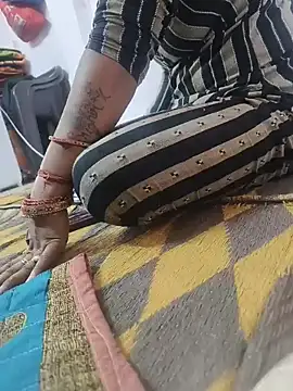 Lailamajnu1996 online show from March 2, 2026, 5:08 am