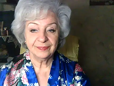 ValeriaKroww online show from April 1, 2026, 4:58 am