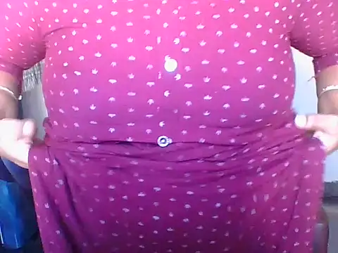 Mathi cam online show from November 25, 2025, 4:35 am