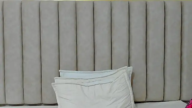 Lilith Aliany  online show from November 4, 2025, 12:09 pm