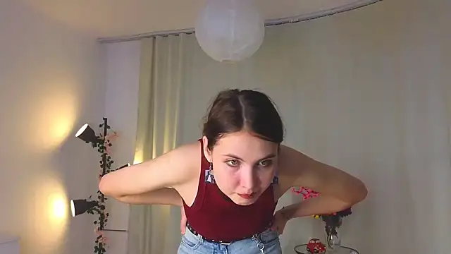 JanyceGrzyb online show from November 13, 2025, 3:49 pm