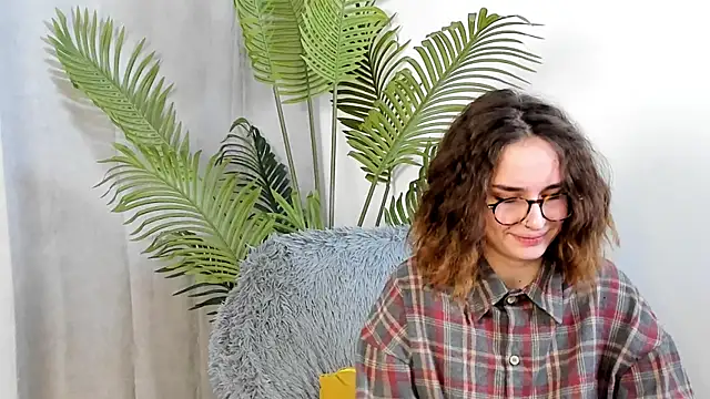 Snapshot of JeniseDancer chatting on November 4, 2025, 3:05 pm JeniseDancer online show from November 4, 2025, 3:05 pm