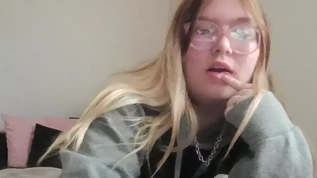 borderline mutt online show from November 17, 2025, 7:18 pm