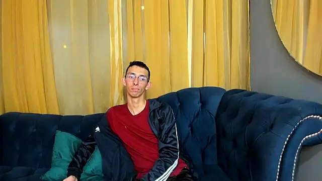 ZyroNight online show from December 16, 2025, 7:29 pm