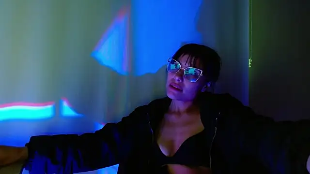 Snapshot of valkiry_ chatting on November 19, 2025, 9:59 pm valkiry online show from November 19, 2025, 9:59 pm