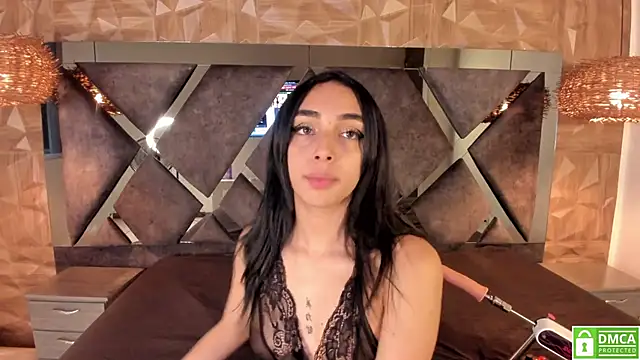 Kiara velvet   online show from April 12, 2026, 4:05 am