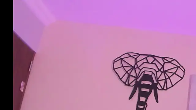 Snapshot of Isabella_Crofts chatting on November 19, 2025, 3:06 am Isabella Crofts online show from November 19, 2025, 3:06 am