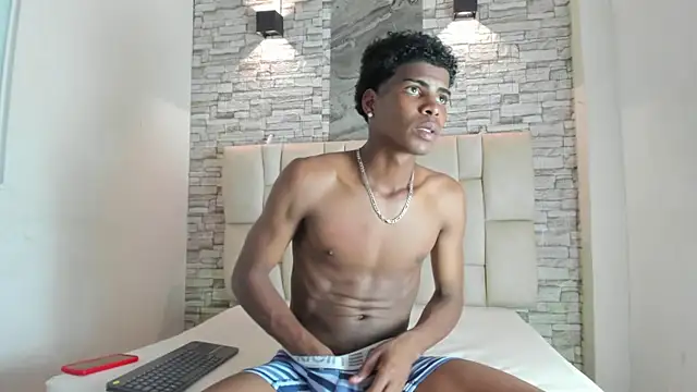 XAVI LEE online show from November 12, 2025, 7:40 pm