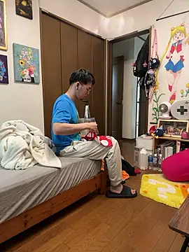 Snapshot of ippei0001 chatting on April 29, 2026, 12:04 am ippei0001 online show from April 29, 2026, 12:04 am