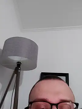 Snapshot of Rayer124 chatting on November 29, 2025, 6:35 am Rayer124 online show from November 29, 2025, 6:35 am