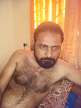 RubyEntity online show from November 30, 2025, 6:25 am