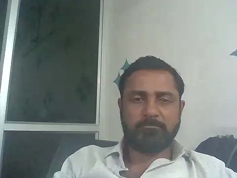 RubyEntity online show from November 11, 2025, 7:03 am