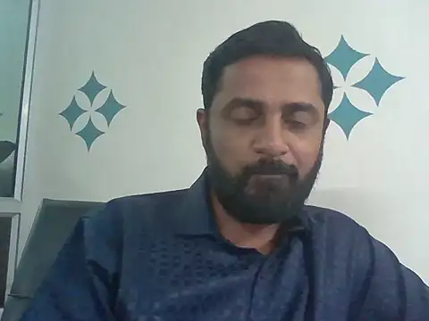 RubyEntity online show from November 13, 2025, 7:23 am