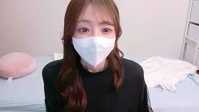 Snapshot of -aotan- chatting on May 13, 2026, 12:45 pm -aotan- online show from May 13, 2026, 12:45 pm
