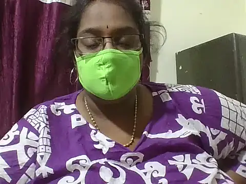 Snapshot of hootypriya chatting on April 30, 2026, 8:05 pm hootypriya online show from April 30, 2026, 8:05 pm