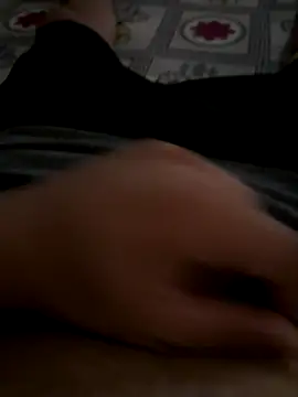 Snapshot of Qwert9012 chatting on November 7, 2025, 7:24 am Qwert9012 online show from November 7, 2025, 7:24 am