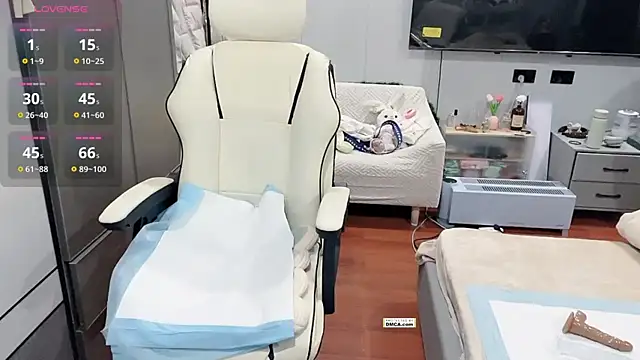 Snapshot of Chayka_21 chatting on February 19, 2026, 3:53 pm Chayka 21 online show from February 19, 2026, 3:53 pm