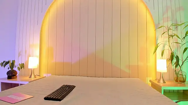 ManuRivera  online show from November 5, 2025, 11:57 am